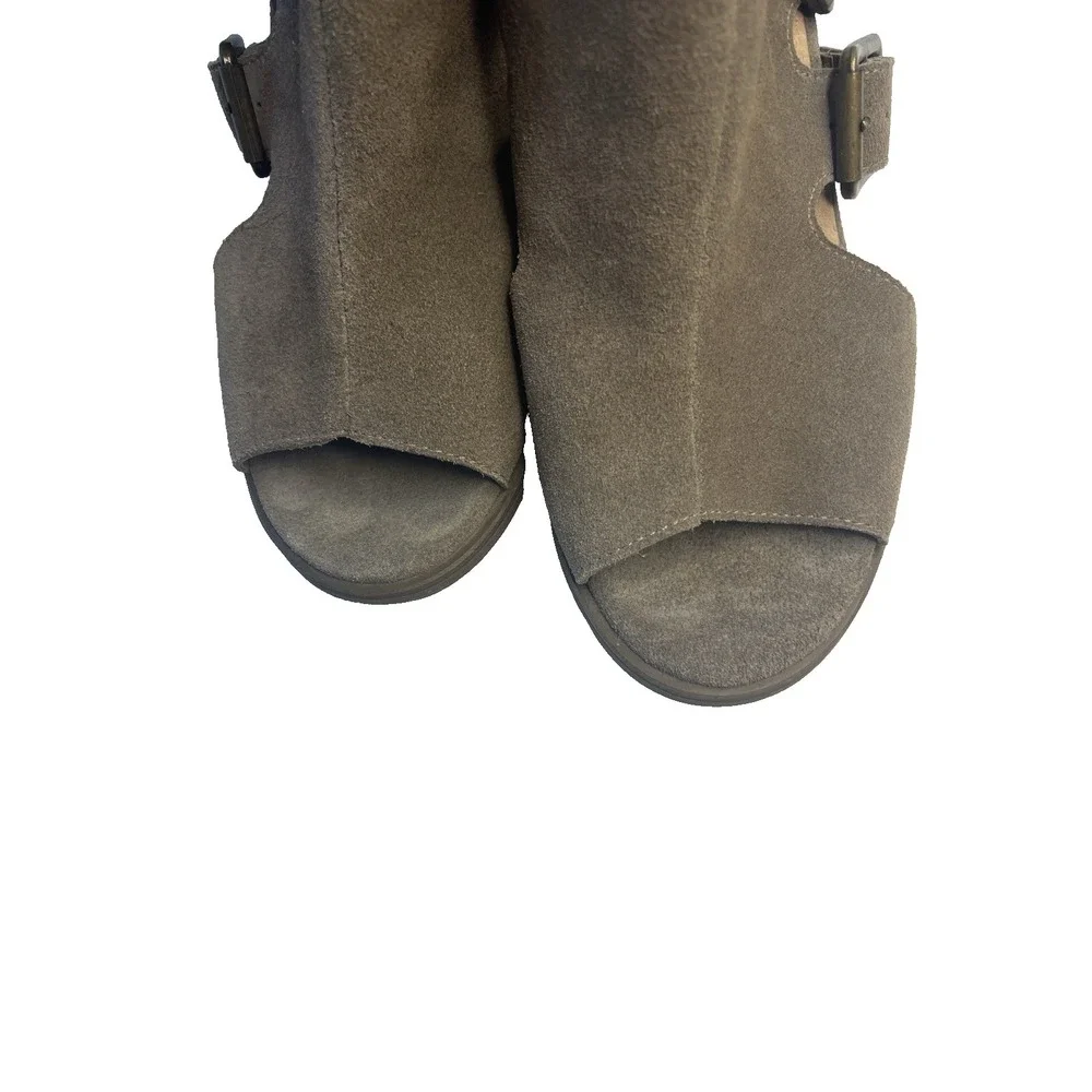 Chocolat Blu Women 8.5 Strappy Leather Gladiator Sandals Minimal Gray‎ Buckle